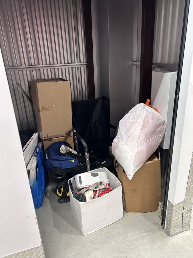 5 x 5 storage unit in Queens, NY