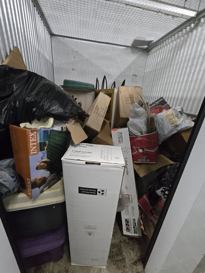 7 x 10 storage unit in Philadelphia, PA