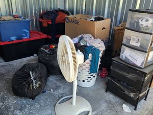 10 x 10 storage unit in Sacramento, CA