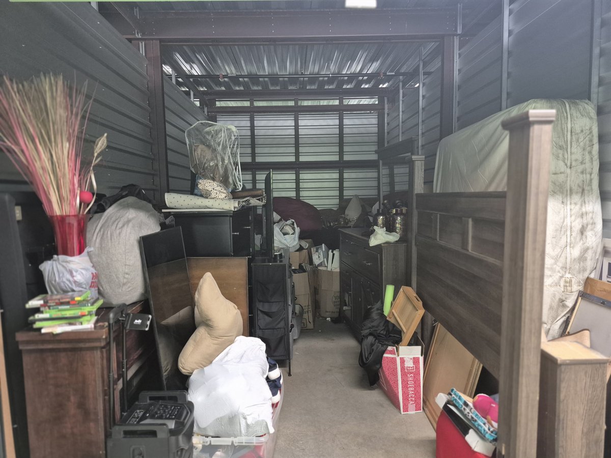 10 x 20 storage unit in Colonial Heights, VA