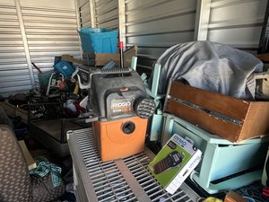 10 x 25 unit in Downs