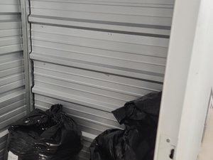 10 x 5 storage unit in Baltimore, MD