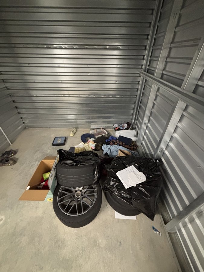 10 x 10 storage unit in Federal Way, WA