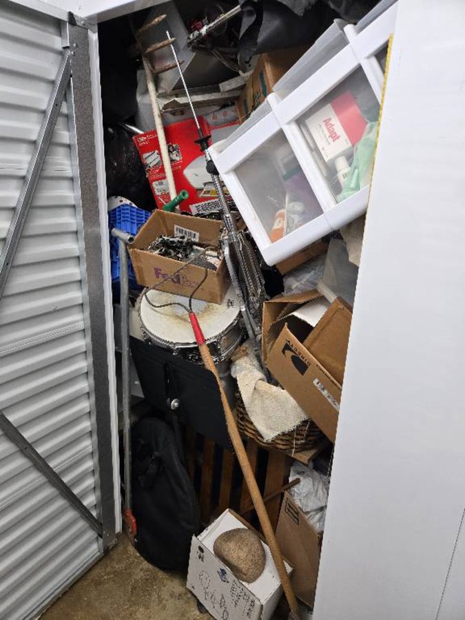 5 x 10 storage unit in Kensington, MD