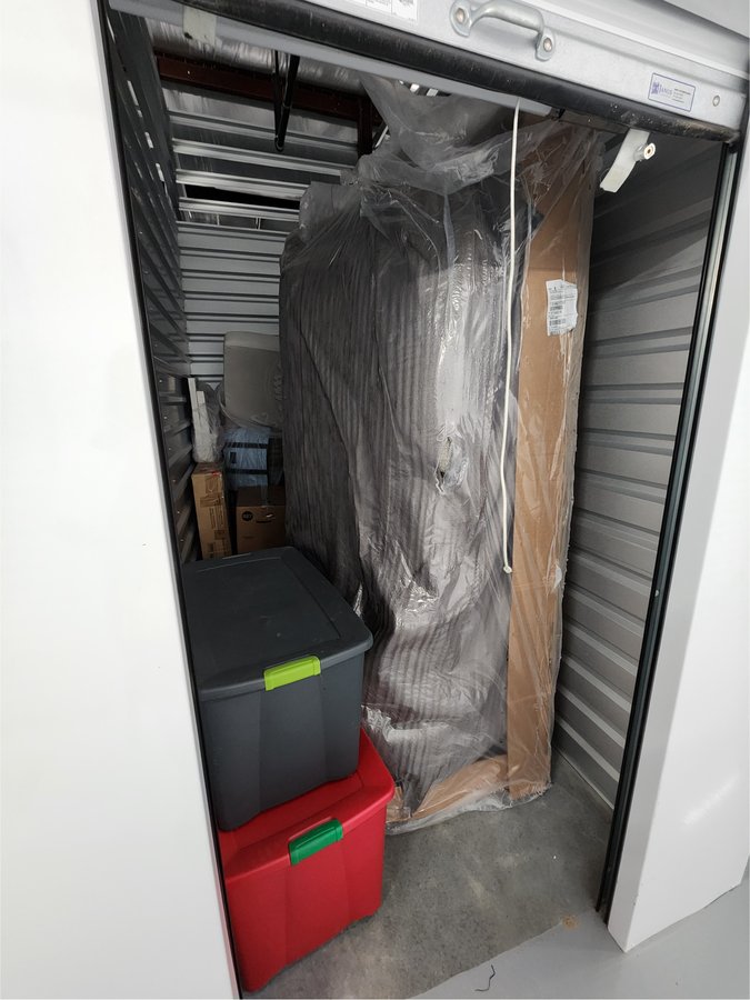 5 x 10 storage unit in Durham, NC