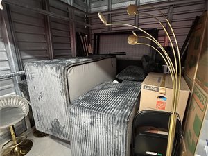 10 x 10 storage unit in Tampa, FL