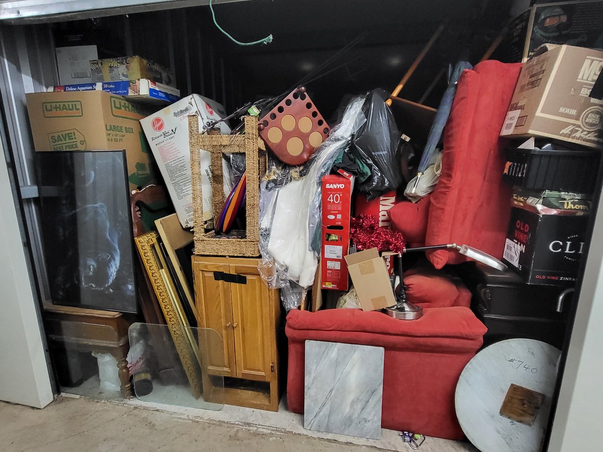 10 x 15 storage unit in Skippack, PA