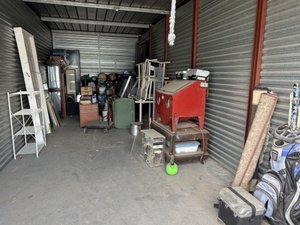 10 x 25 storage unit in Hesperia, CA