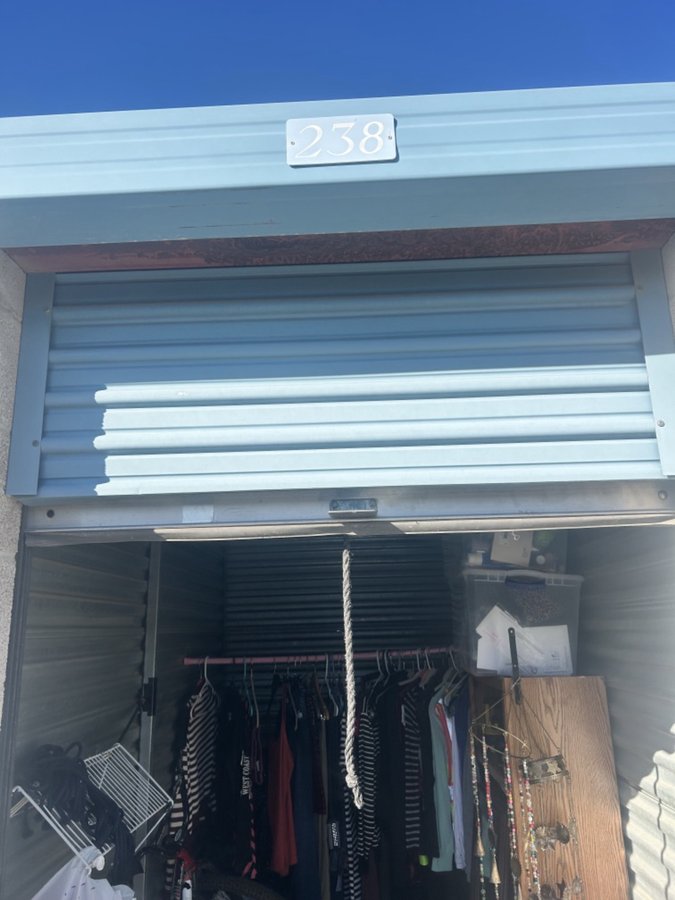 5 x 10 storage unit in Hesperia, CA