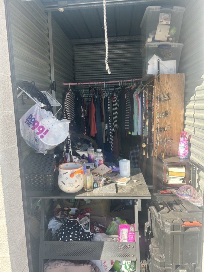 5 x 10 storage unit in Hesperia, CA