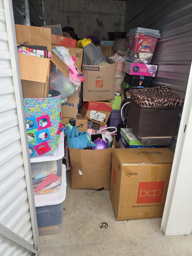 5 x 10 storage unit in Sherwood, OR