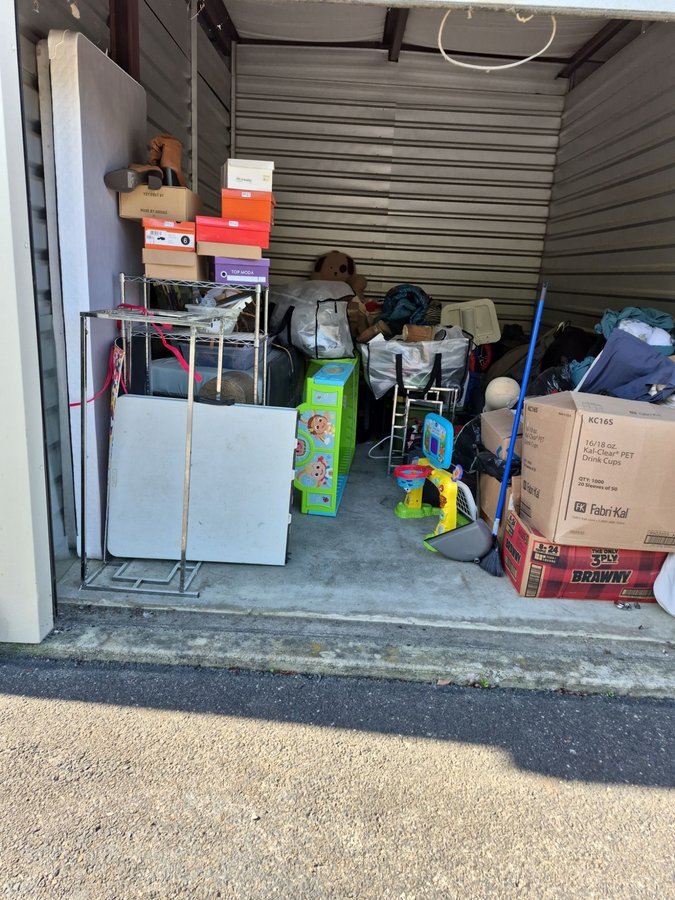 10 x 15 storage unit in Blackwood, NJ