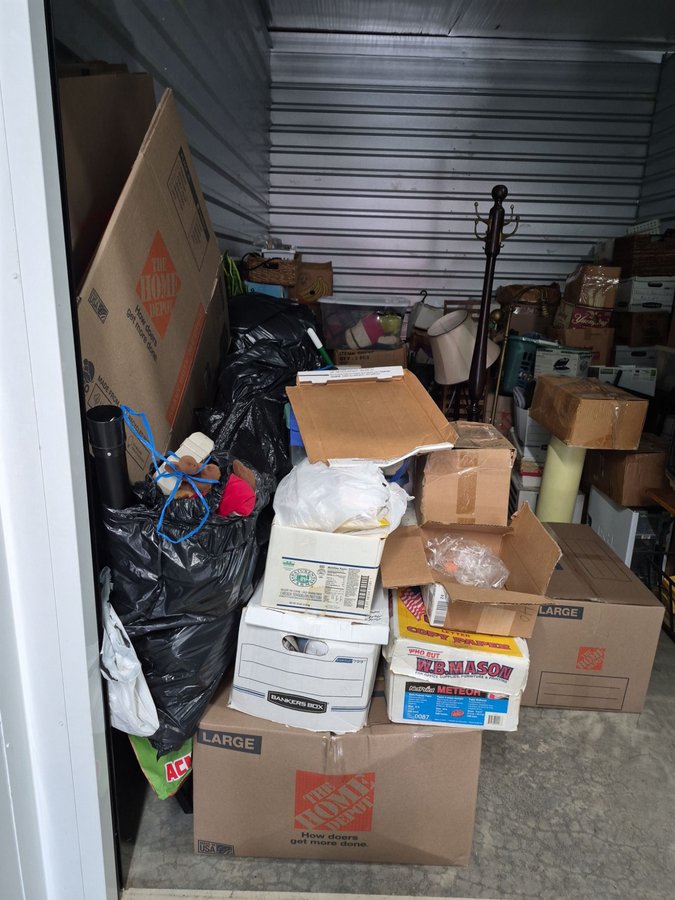 10 x 15 storage unit in Blackwood, NJ