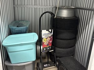 5 x 5 storage unit in Hillside, NJ