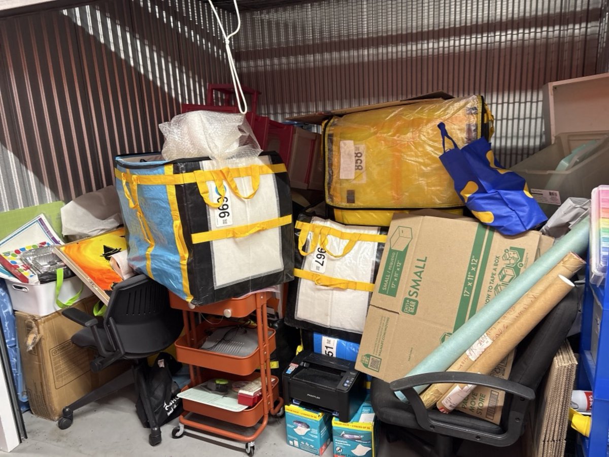 10 x 10 storage unit in Hillside, NJ