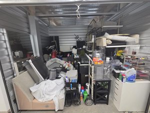 10 x 10 storage unit in Atlanta, GA