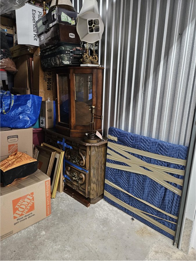 10 x 10 storage unit in Bloomfield, NJ