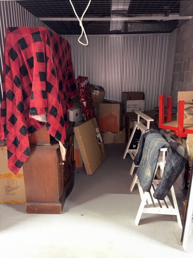 10 x 15 storage unit in Hillside, NJ