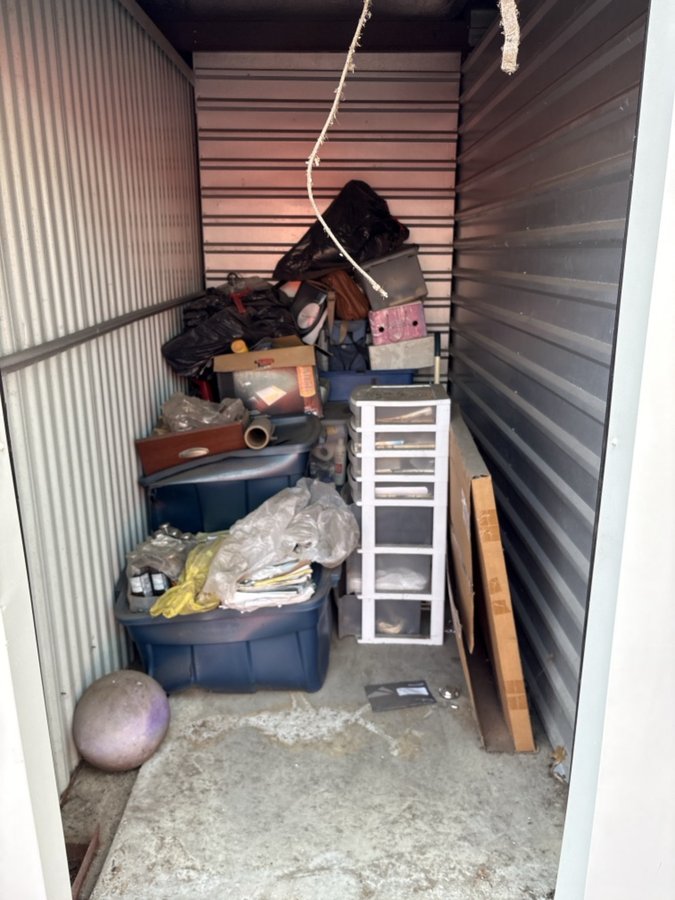 5 x 10 storage unit in Hillside, NJ