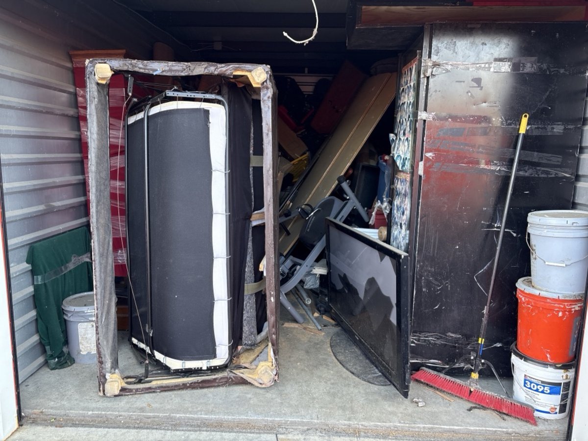 10 x 20 storage unit in Hillside, NJ