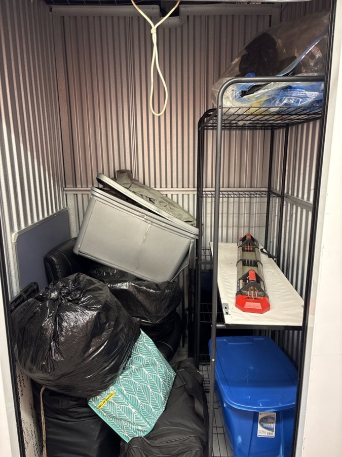 5 x 5 storage unit in Hillside, NJ