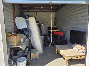 10 x 15 storage unit in Murrieta, CA
