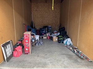 10 x 20 storage unit in Renton, WA