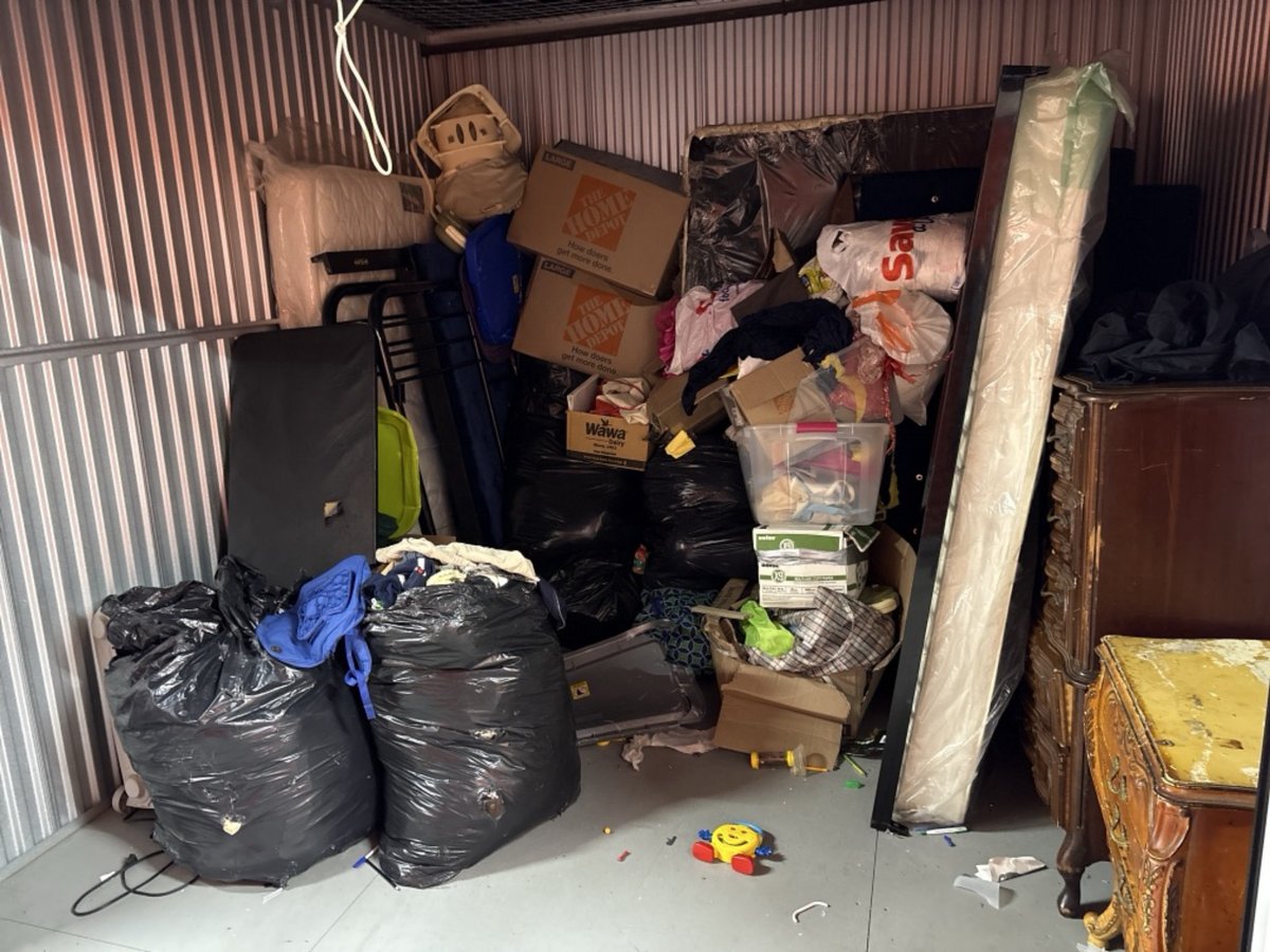 10 x 10 storage unit in Hillside, NJ