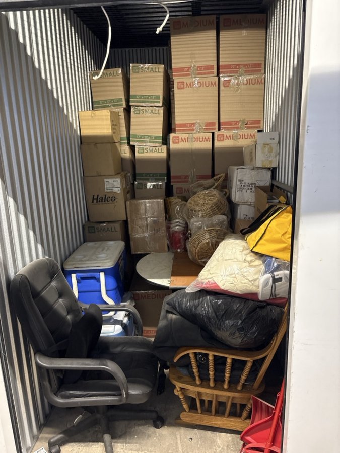 5 x 10 storage unit in Hillside, NJ