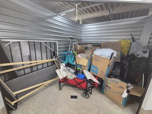 10 x 10 storage unit in Atlanta, GA