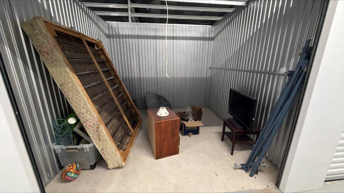 10 x 10 storage unit in Kemah, TX