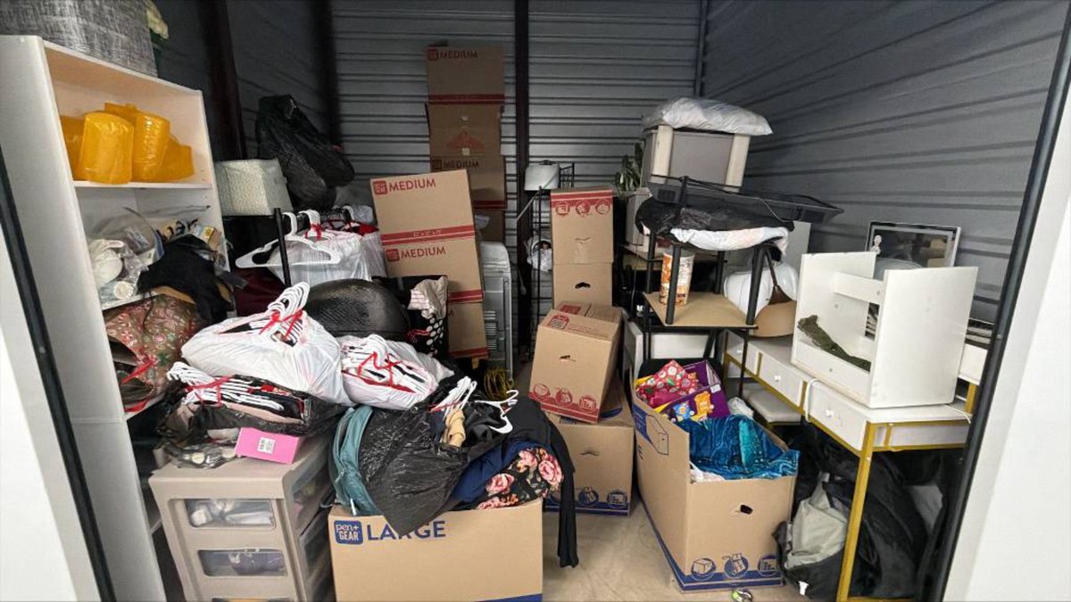 10 x 10 storage unit in Kemah, TX