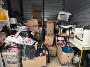 10 x 10 storage unit in Kemah, TX