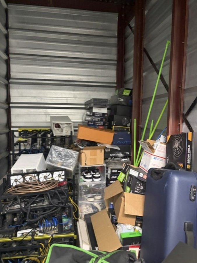 5 x 10 storage unit in Englewood, NJ