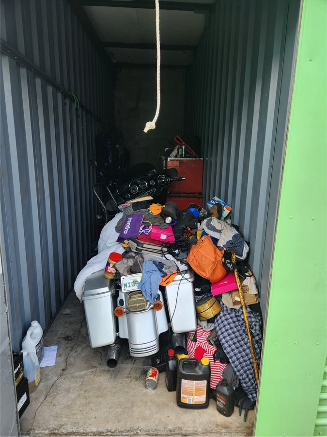 5 x 20 storage unit in Cocoa, FL