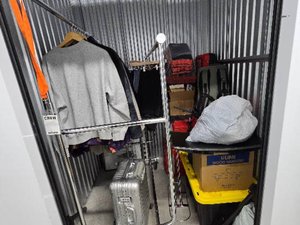 5 x 5 storage unit in Los Angeles, CA