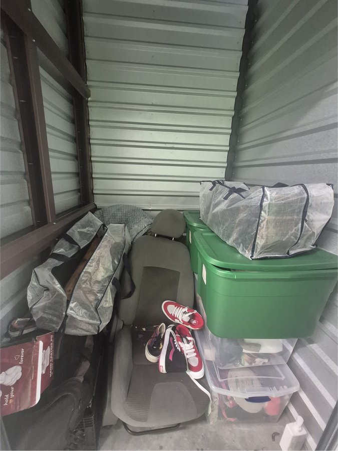 5 x 5 storage unit in Colonial Heights, VA
