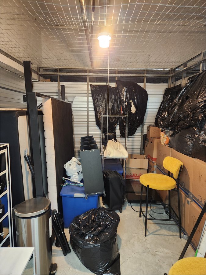 10 x 12 storage unit in Baltimore, MD
