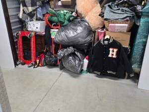 10 x 10 storage unit in Haltom City, TX