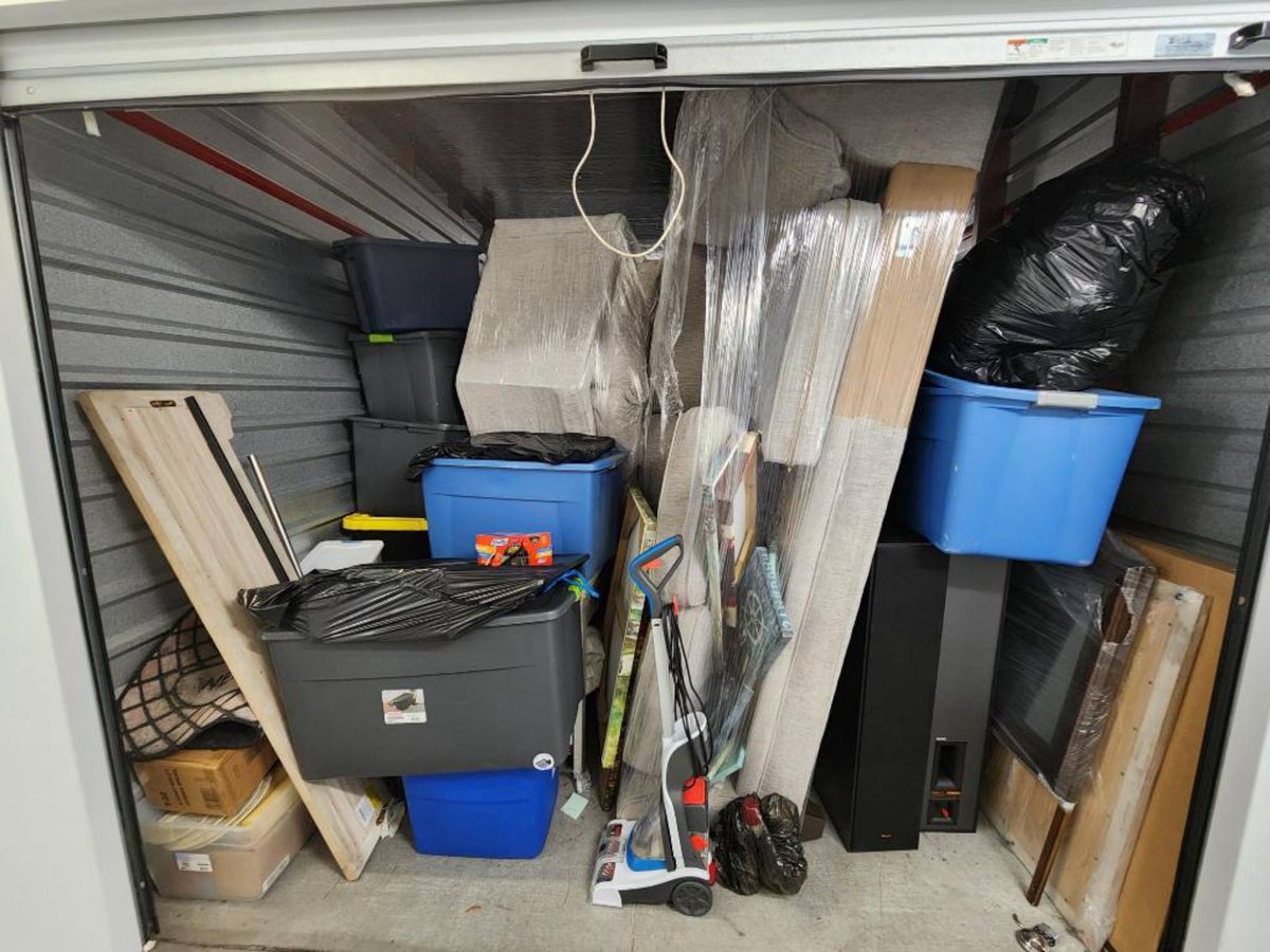 10 x 15 storage unit in Midlothian, VA