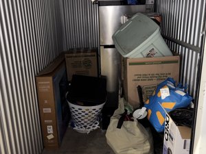 5 x 10 storage unit in Hillside, NJ