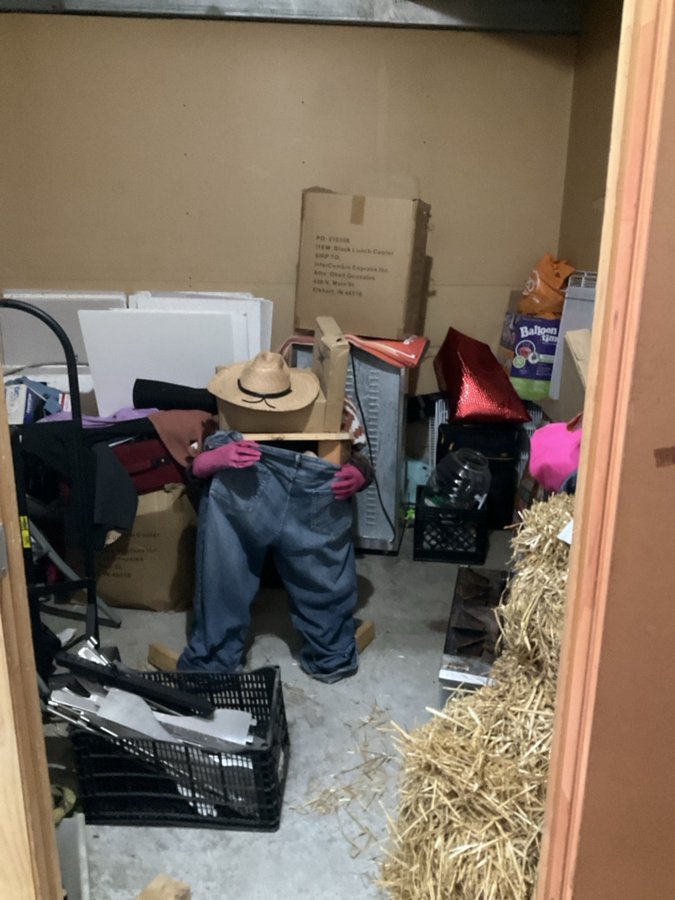 10 x 10 storage unit in Indianapolis, IN