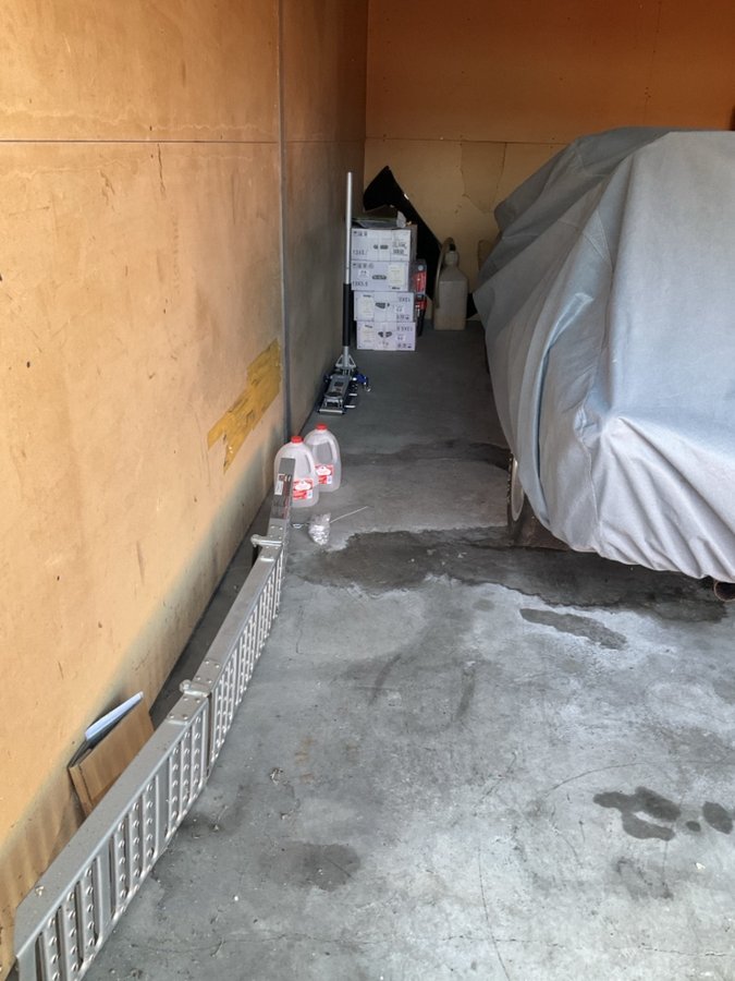 10 x 20 storage unit in Indianapolis, IN