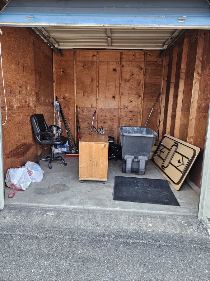 10 x 10 storage unit in Clarksville, IN