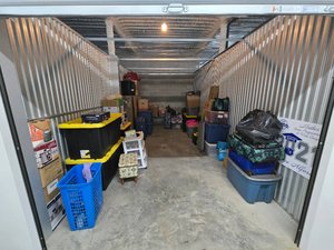 10 x 22 storage unit in Chicago, IL