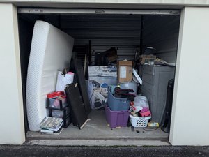 10 x 10 storage unit in Sanford, NC