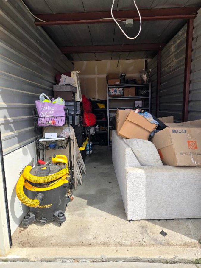 7 x 16 storage unit in Katy, TX