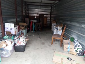10 x 25 storage unit in Des Moines, IA