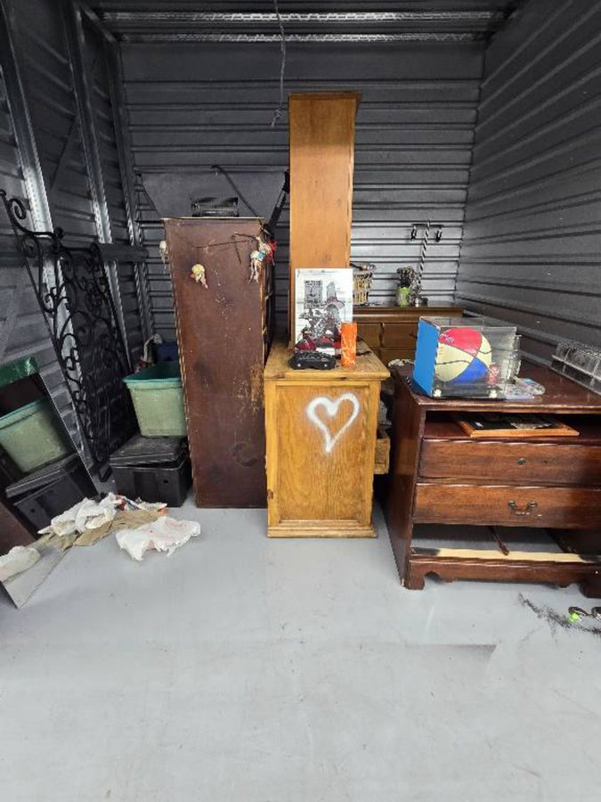 10 x 10 storage unit in Baytown, TX