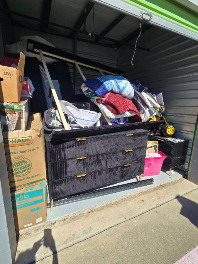 10 x 10 storage unit in Baytown, TX